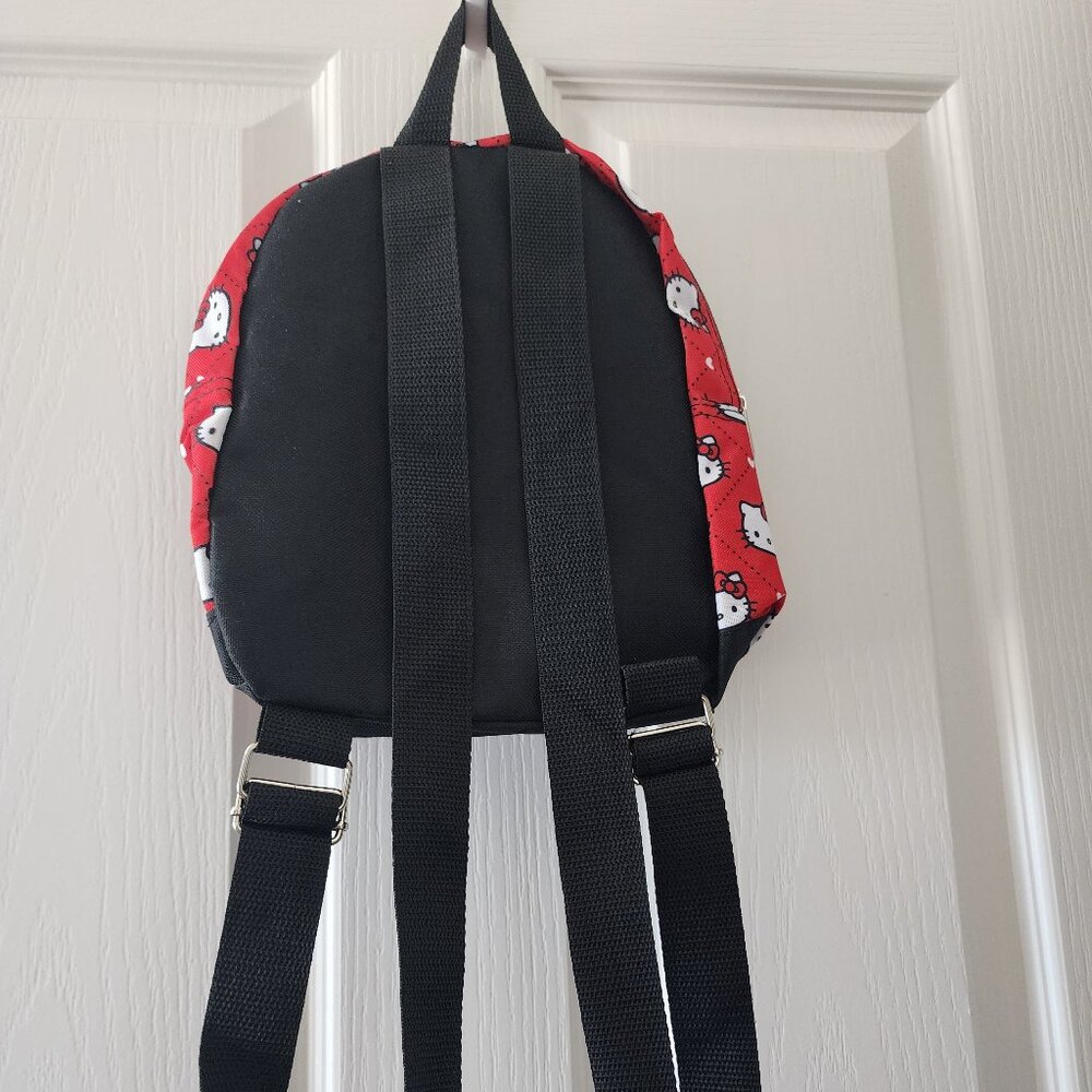 Hello Kitty Mini Backpack - Picture 4 of 7